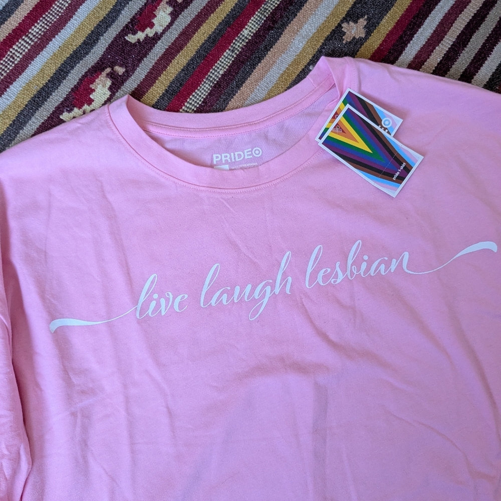 NWT Live Laugh Love Cropped Tee Size L